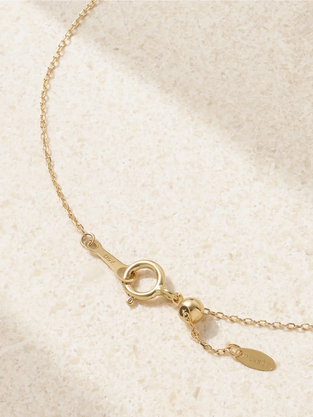 Back view of the Persée Séléné 18-karat Gold Hand Bracelet