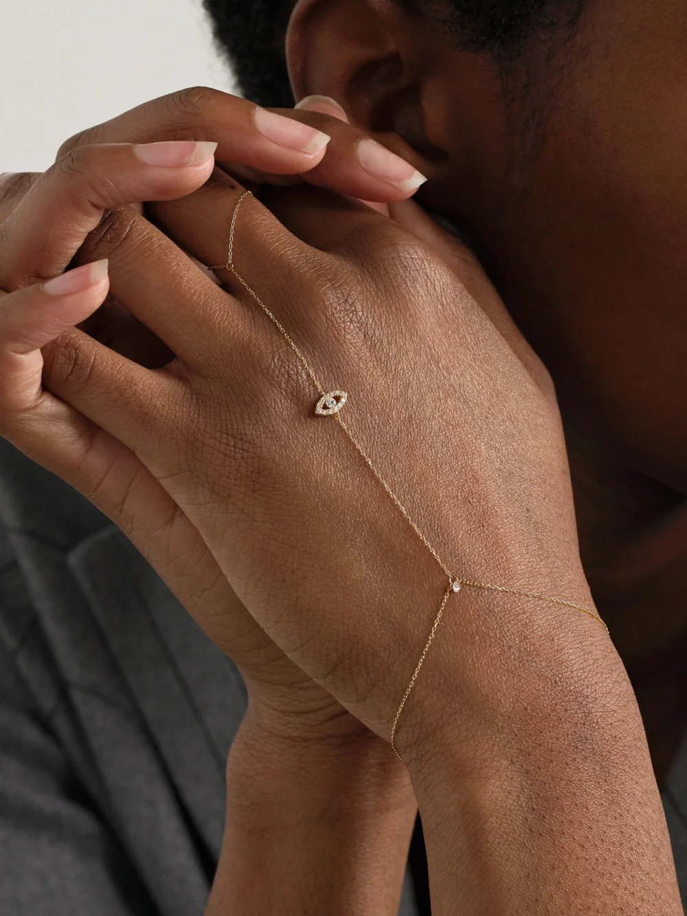 Persée Séléné 18-karat Gold Hand Bracelet, styled view