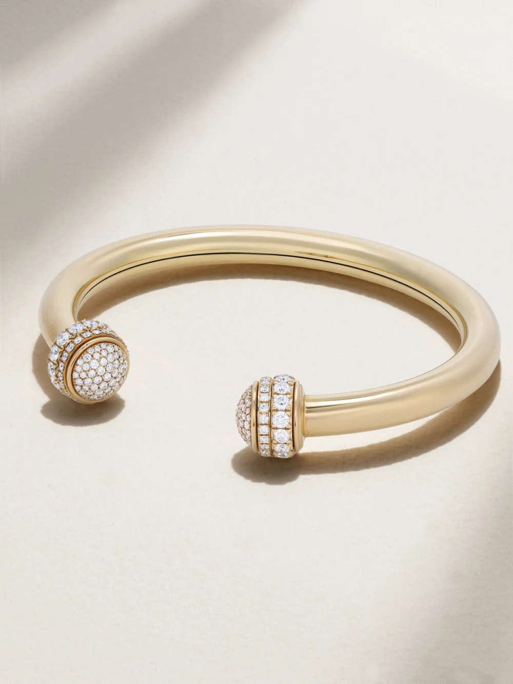 Piaget Possession 18-karat Gold Diamond Cuff in m