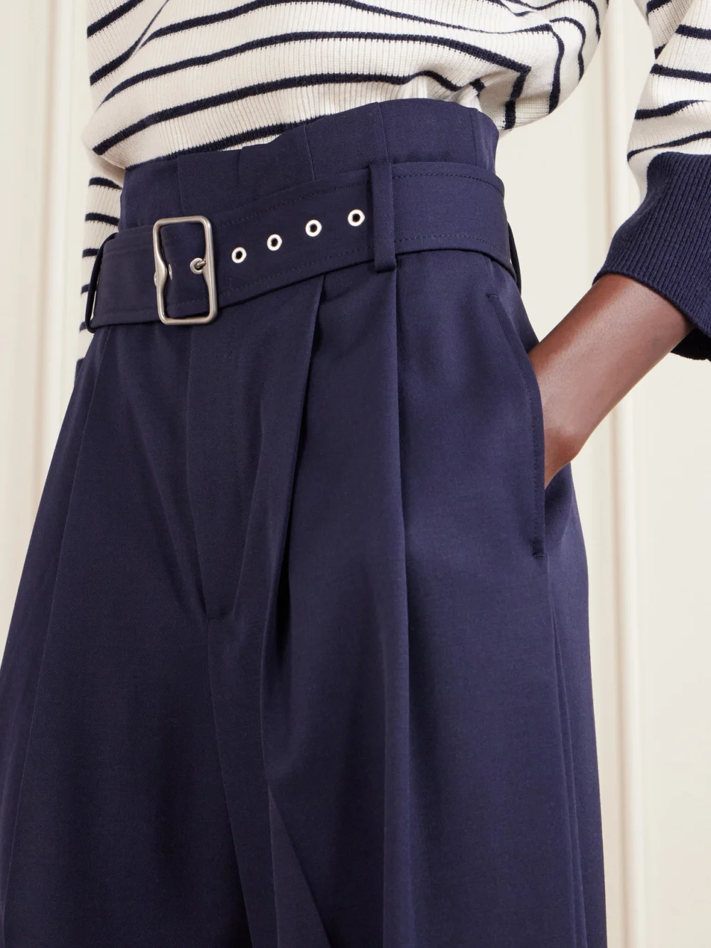 Close-up detail of the Ralph Lauren Collection Belted Pleated Wool-twill Wide-leg Pants