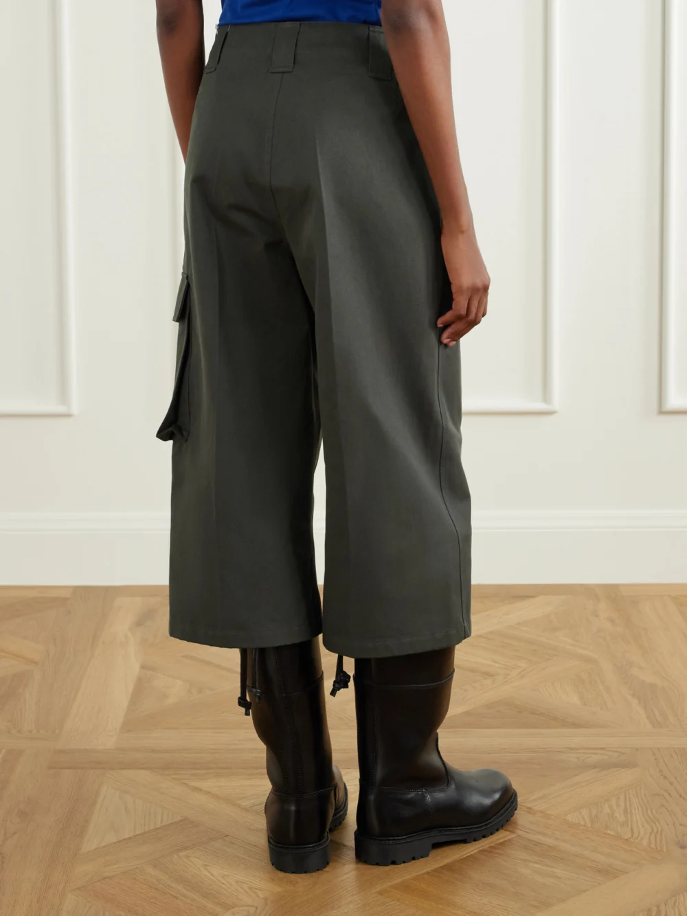 Back view of the Rier Garment-dyed Cotton-twill Shorts
