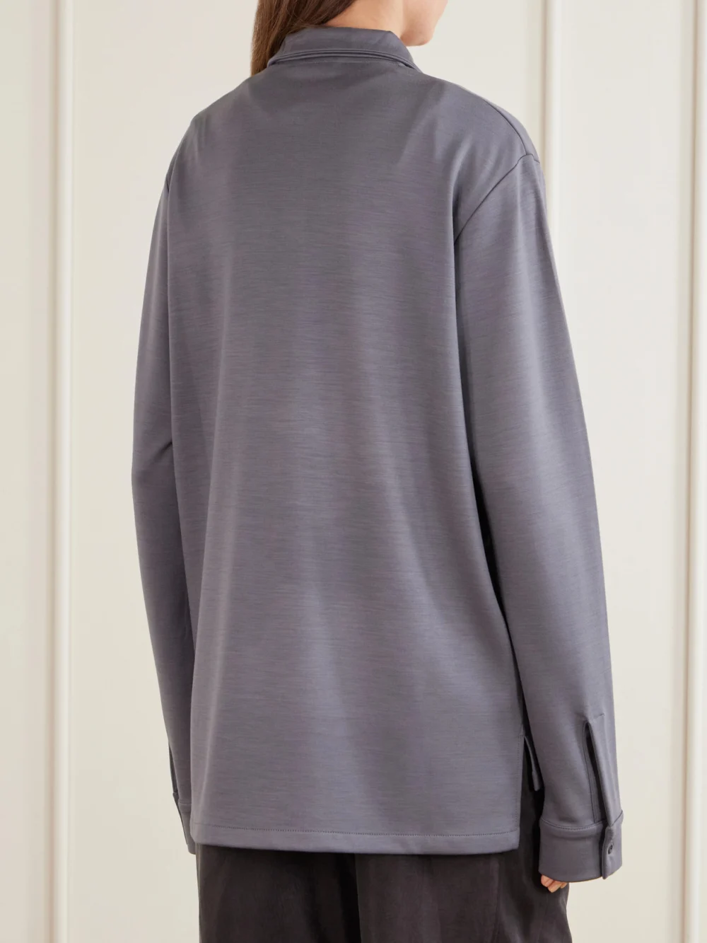Back view of the Rier Polar Jogging Virgin Wool Half-zip Sweatshirt