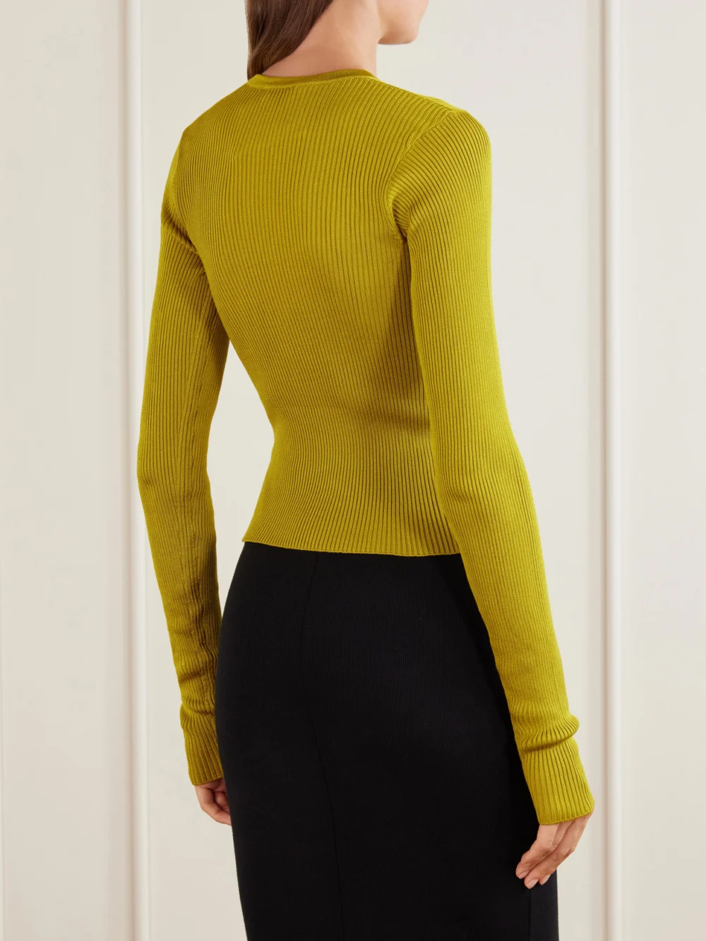 Back view of the Rier Ribbed Silk T-shirt