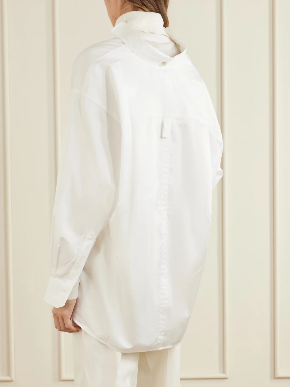 Back view of the Rùadh Dune Tie-detailed Cotton-sateen Shirt