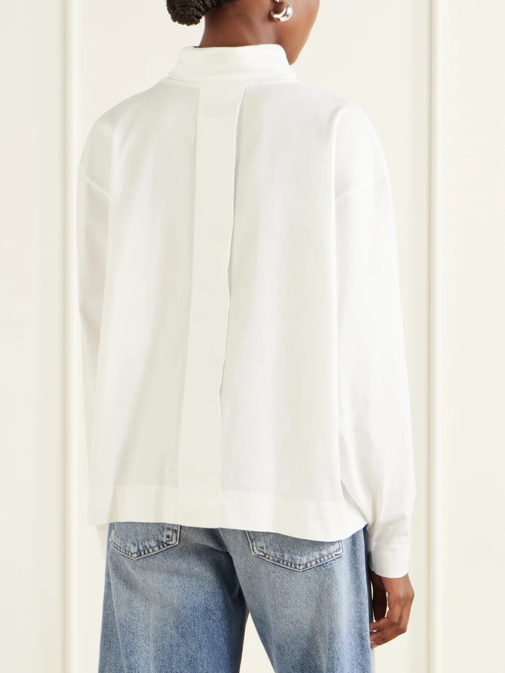 Back view of the Rùadh The Honne Organic Cotton Blouse