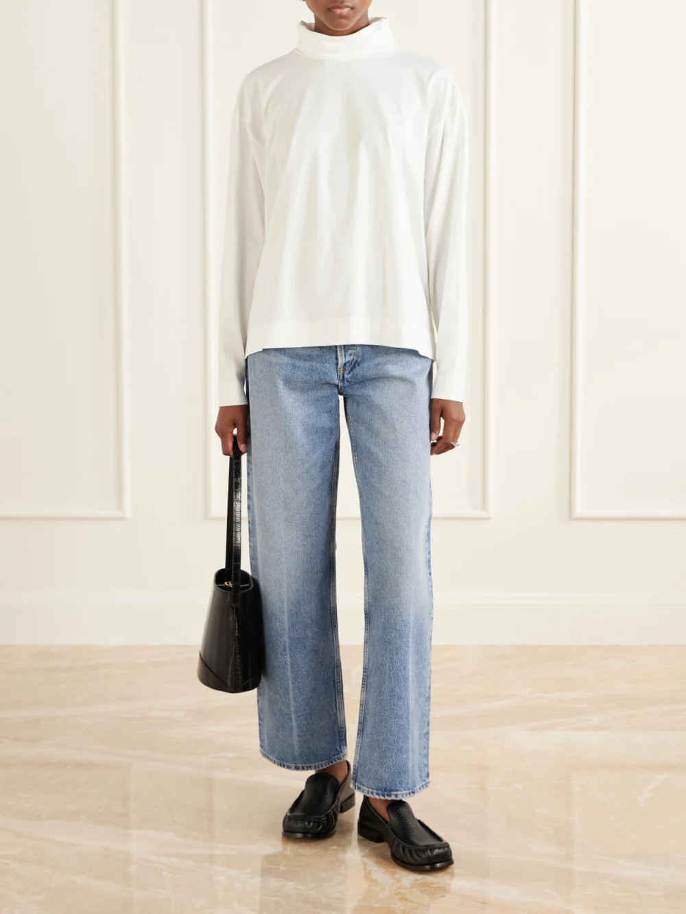 Rùadh The Honne Organic Cotton Blouse, worn by a model