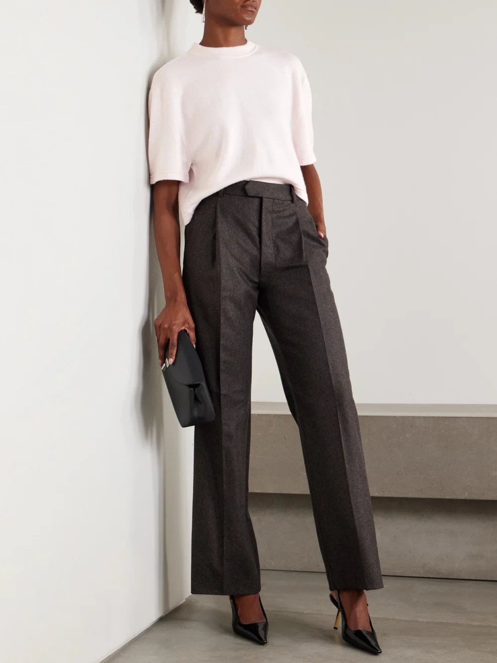 Sasuphi Cropped Cashmere T-shirt, worn by a model