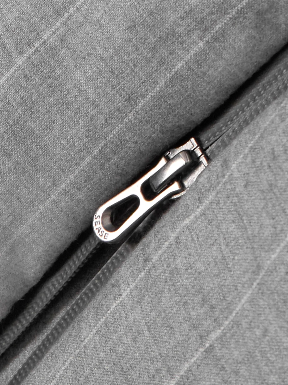 Close-up detail of the Sease Arlo Vampire 3.0 Hooded Quilted Striped Cashmere-blend Down Ski Jacket