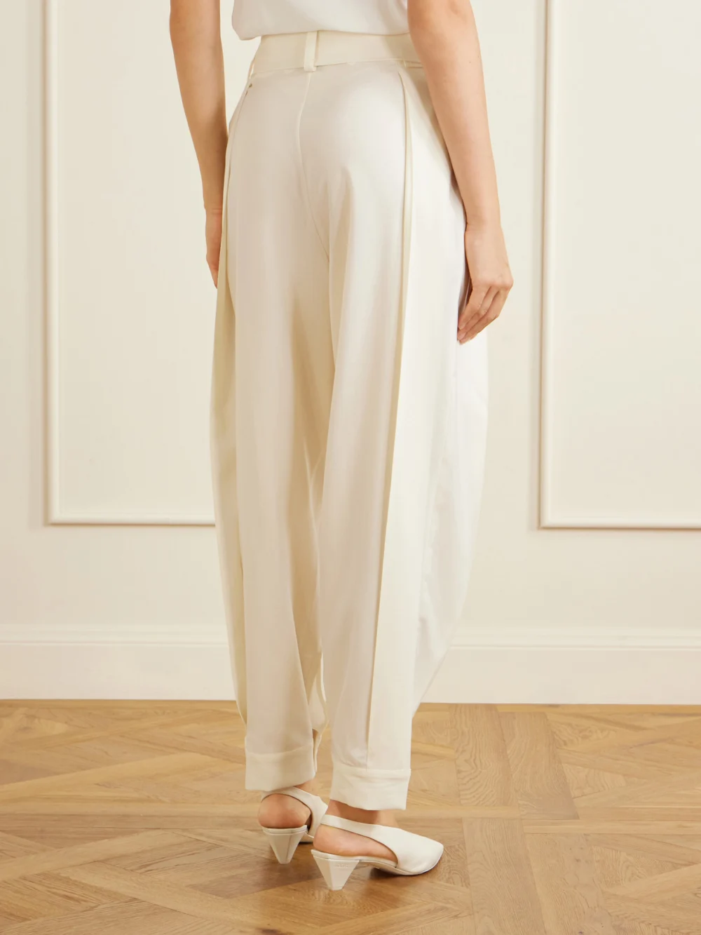 Back view of the Sharon Wauchob Clio Belted Wool Straight-leg Pants