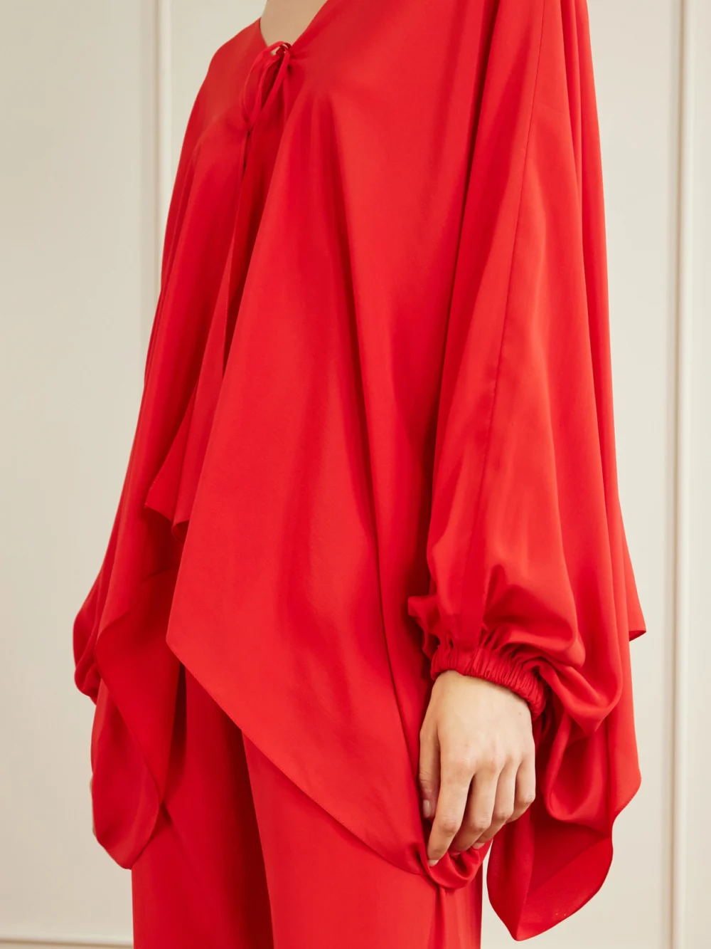 Close-up detail of the Sharon Wauchob Cul Silk-satin Jacket