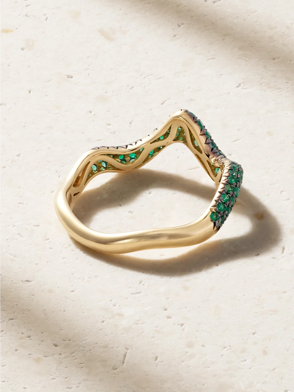 Back view of the Shay Wave 18-karat Gold, Emerald and Diamond Ring