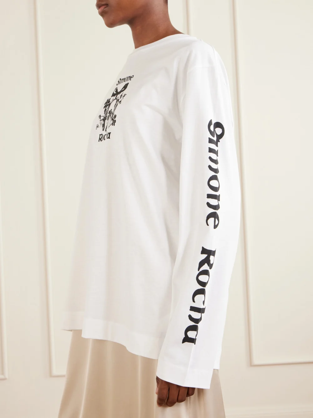 Close-up detail of the Simone Rocha Logo-printed Cotton-jersey T-shirt