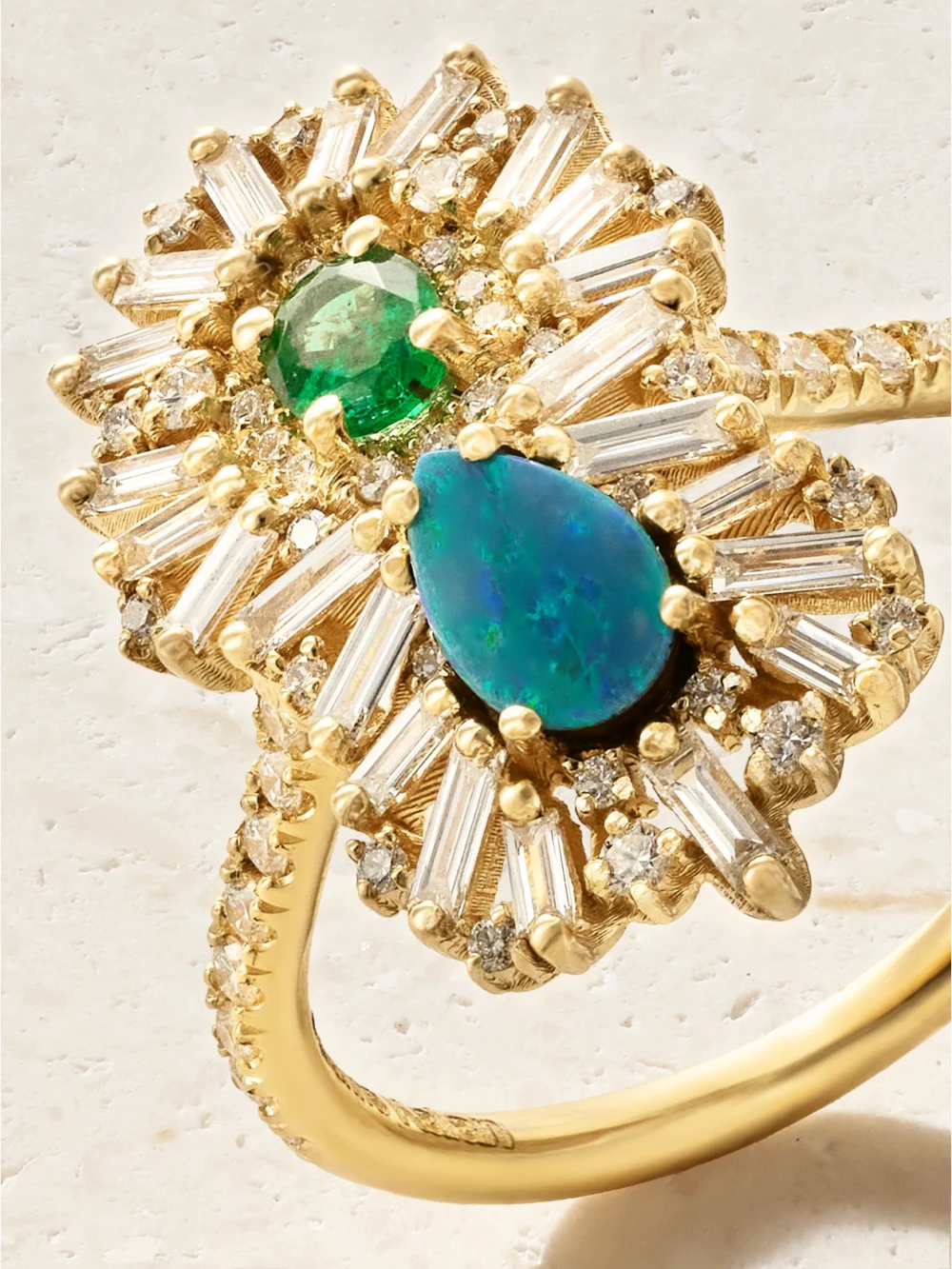 Close-up detail of the Suzanne Kalan 18-karat Gold Multi-stone Ring