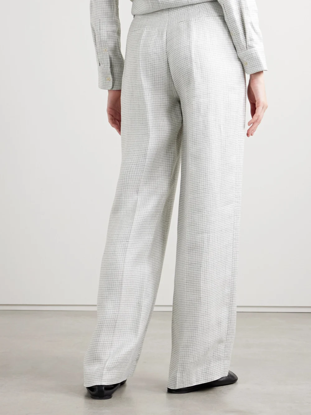 Back view of the Theory Houndstooth Linen-blend Wide-leg Pants