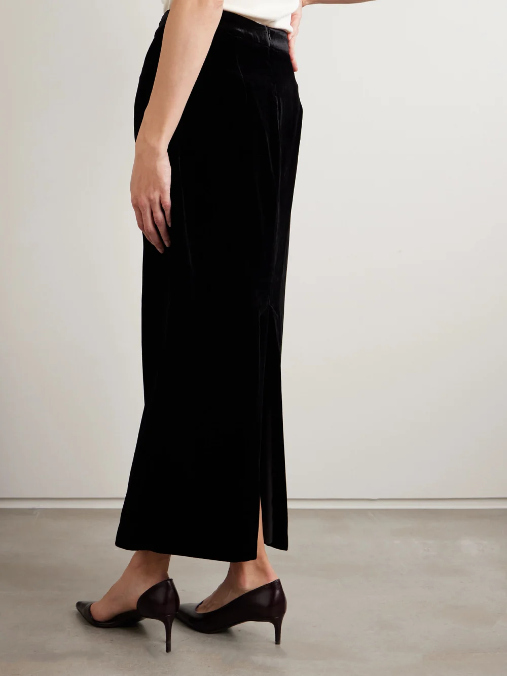 Back view of the Violante Nessi Velvet Maxi Skirt
