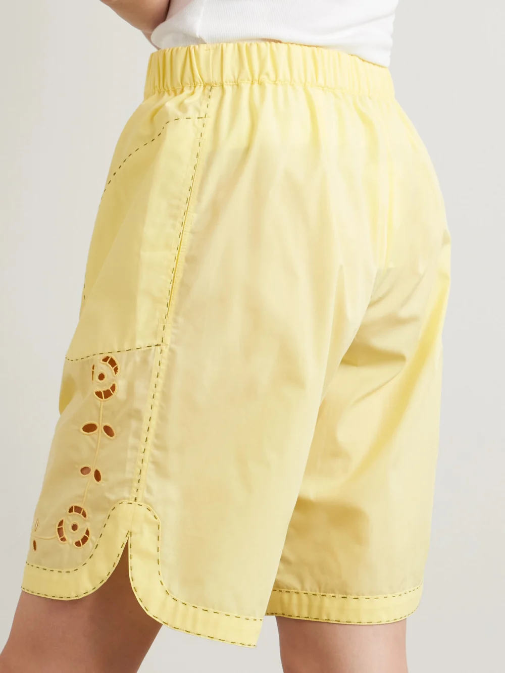 Back view of the Vita Kin La Vie En Rose Broderie Anglaise Cotton-poplin Shorts