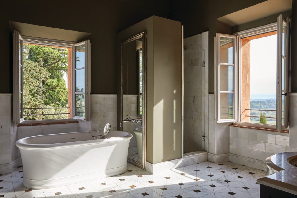 Junior Suites, photograph 2
