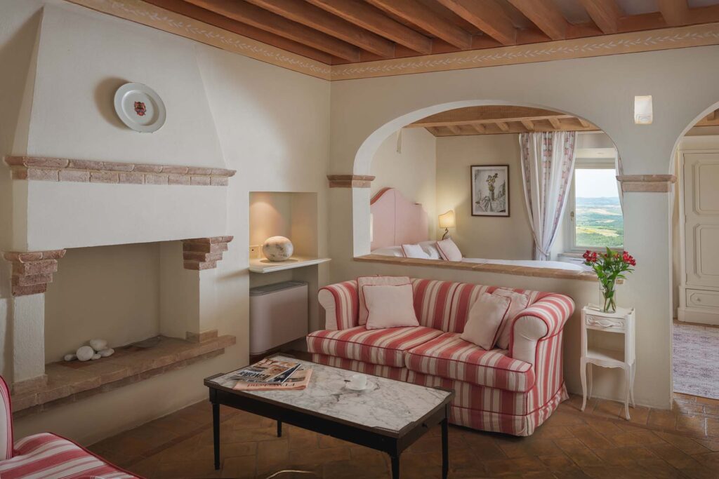 Classic Junior Suite, photograph 3