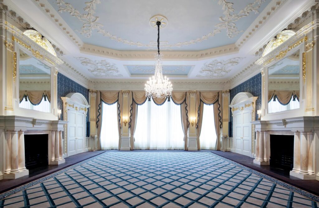 Corner Suite
