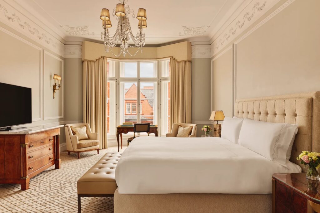 Claridge's Room