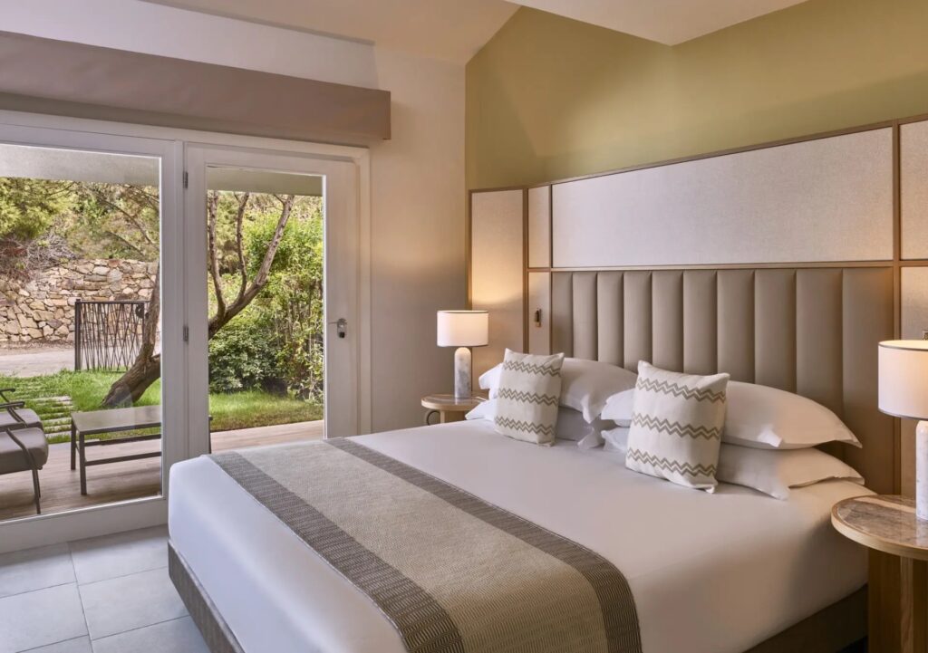 King Oasi Two Bedroom Suite, photograph 2