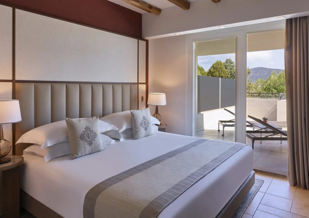King Suite with Sea View, photograph 1