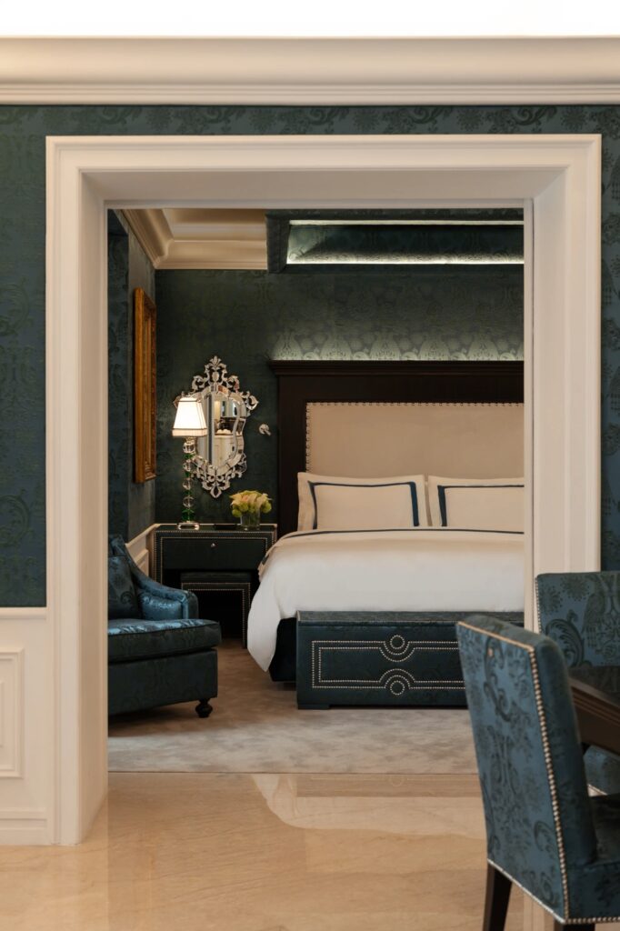 Villa Medici Penthouse, photograph 2
