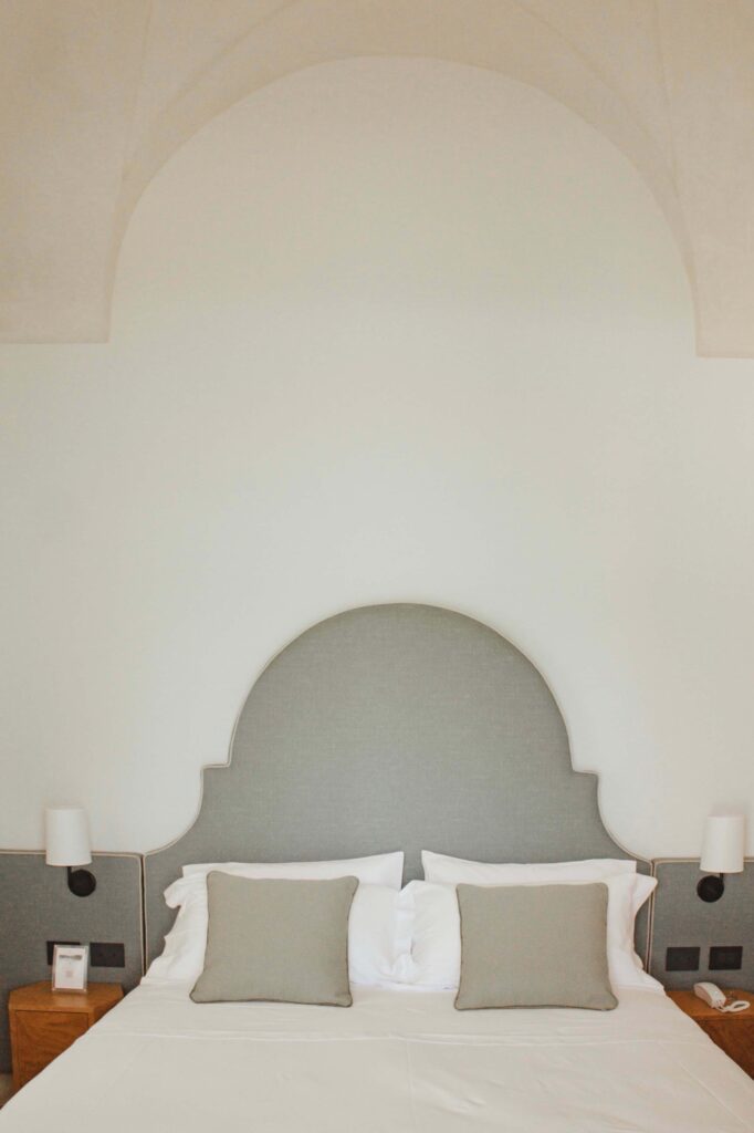 Standard room, photograph 1