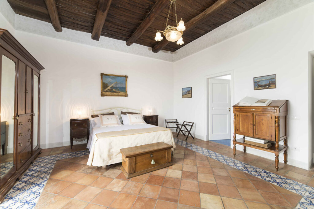 Superior rooms, photograph 3