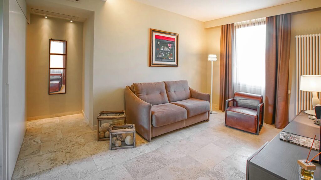Leccino Suite, photograph 3