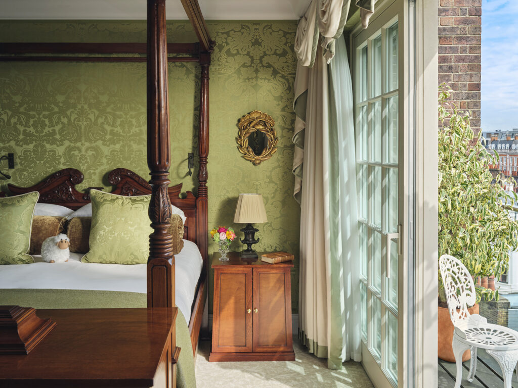 Master Garden Suite