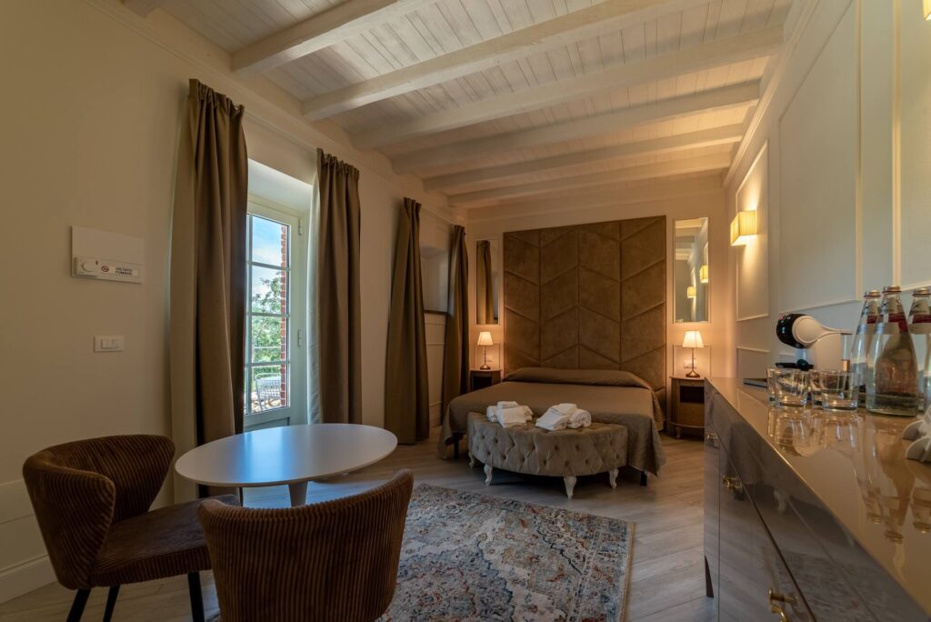 Guest apartments, photograph 1
