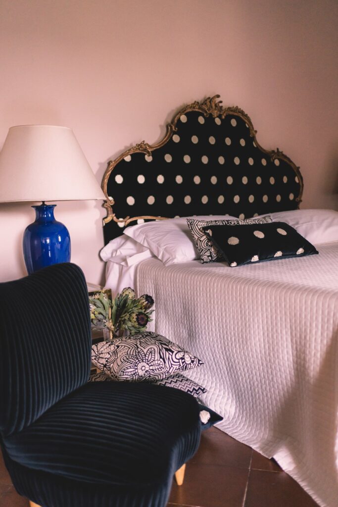 Bedrooms, photograph 3