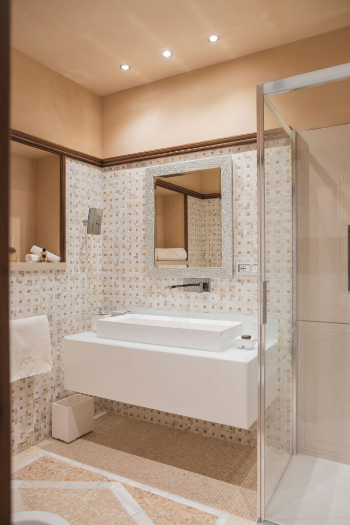 Studio Suite, photograph 4