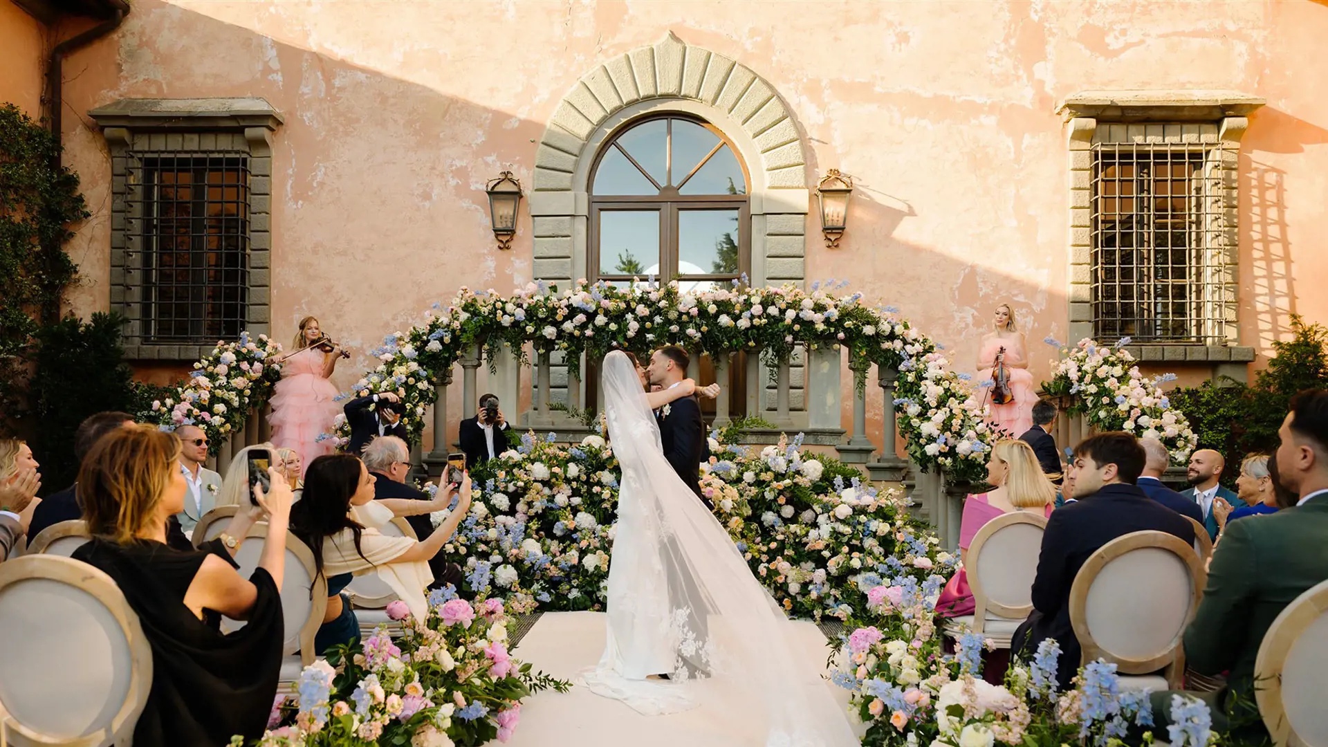 Legal requirements for marrying in Tuscany: civil, church or symbolic