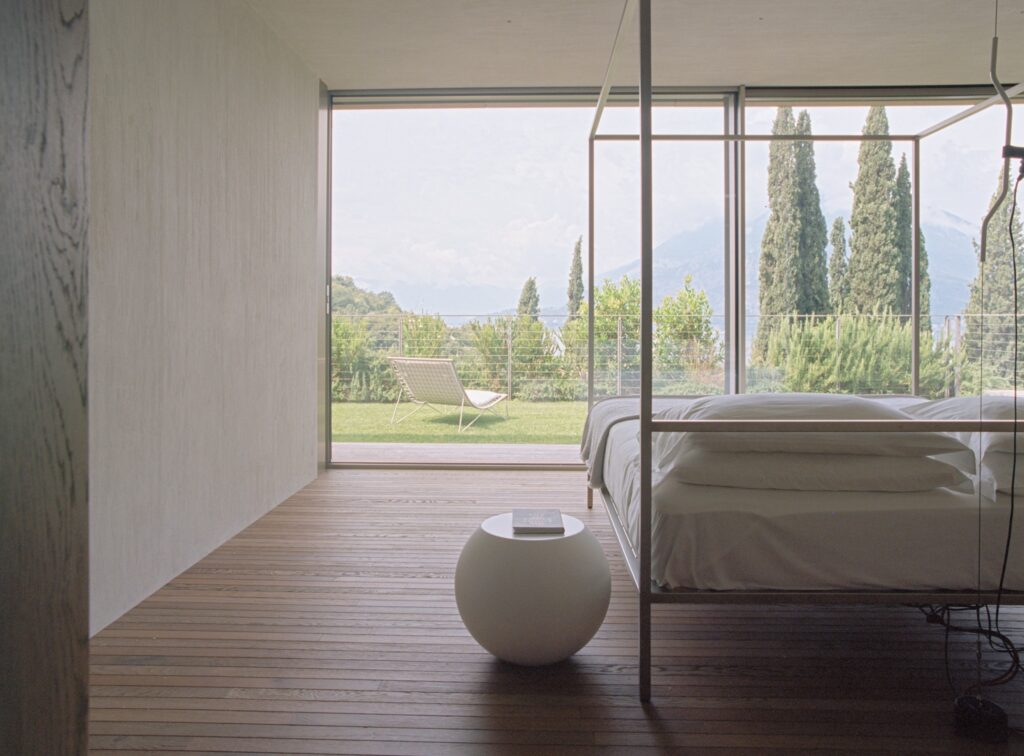 Bedroom suites, photograph 1