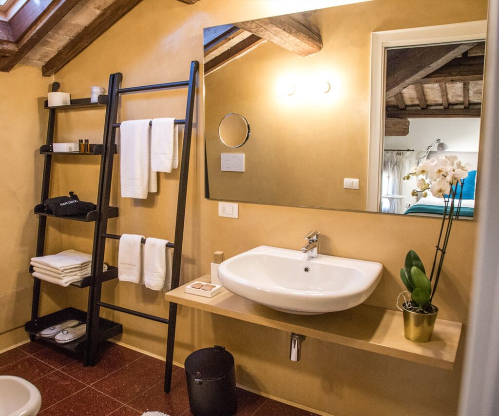 Junior Suite, photograph 2