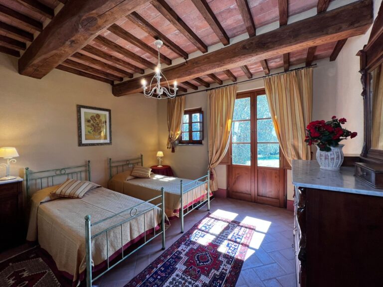 A Frantoio Bedroom, Agriturismo Cima alla Serra