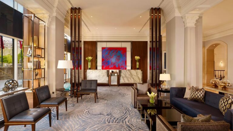 Hotel lobby, Al Habtoor Palace Budapest