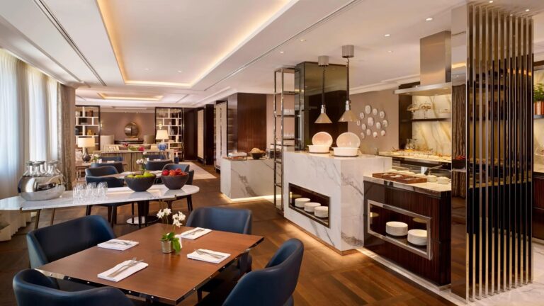Club Lounge, Al Habtoor Palace Budapest