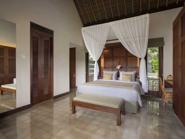 Superior Room with king bed, Alila Ubud