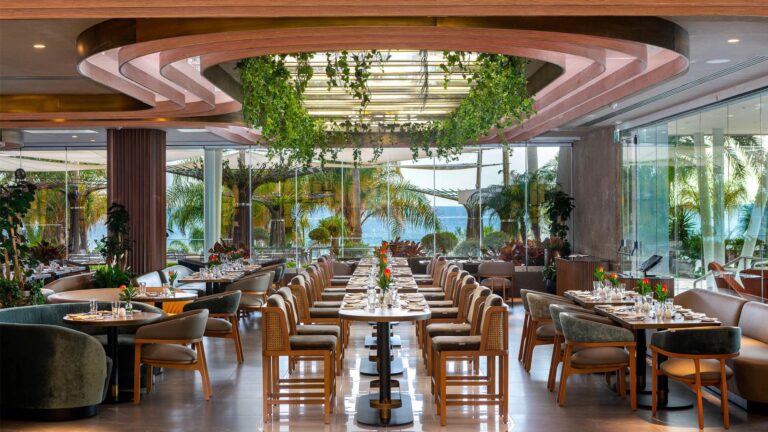 Kalypso Restaurant dining room, Amathus Beach Hotel