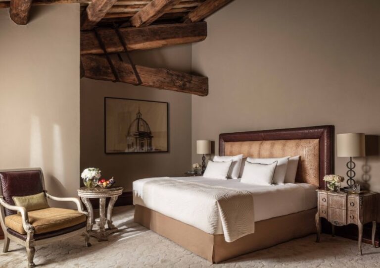 A Clementino Junior Suite, Anantara Palazzo Naiadi Rome Hotel