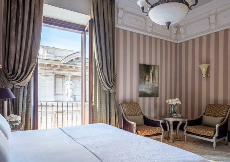 A Deluxe Room with Piazza View, Anantara Palazzo Naiadi Rome Hotel