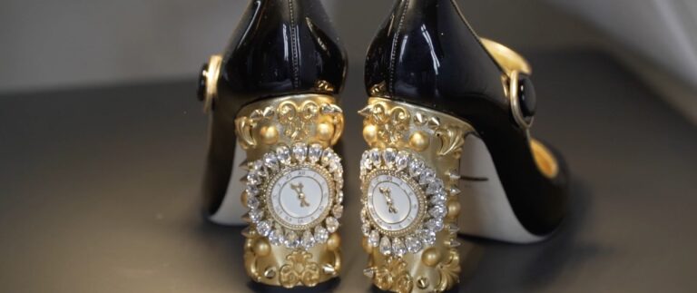The bride's shoes, Andrei Weddings