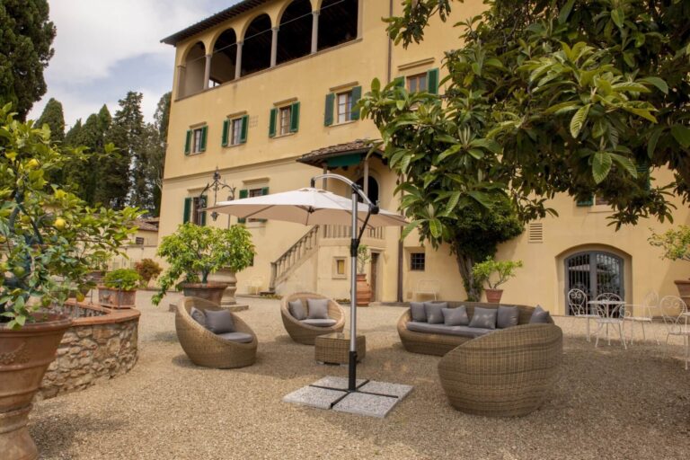 The Villa Facade, Art Hotel Villa Agape