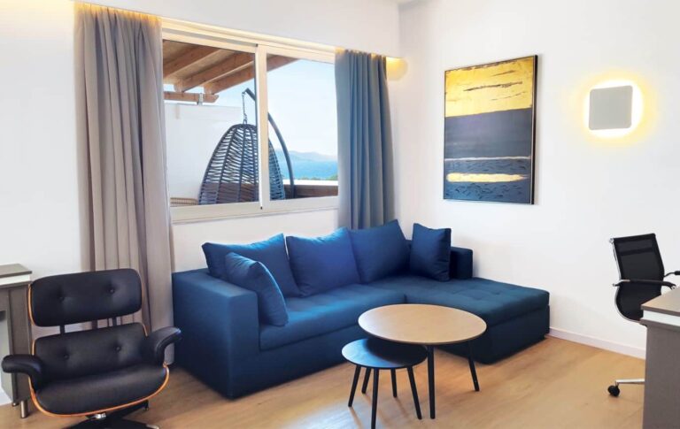 A suite lounge area, Atlantis Hotel