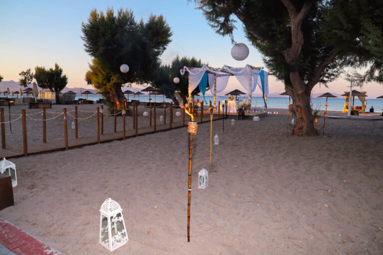 The lantern-lit path to the beach gazebo, Atlantis Hotel