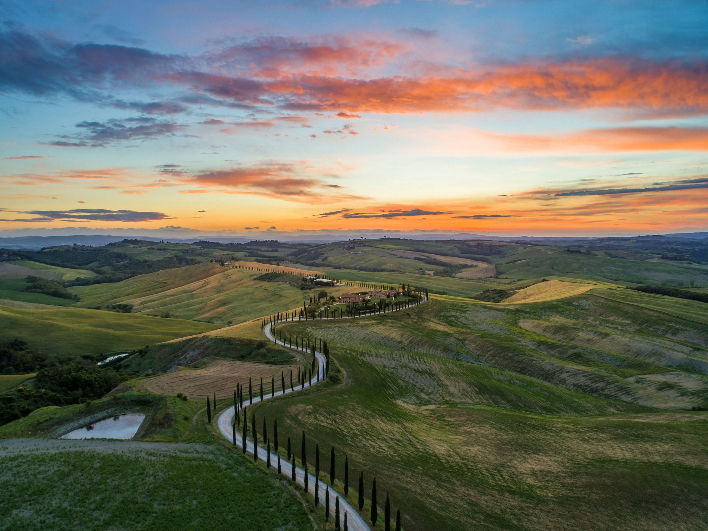 The Tuscany Wedding Atlas