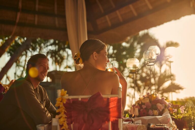 Private dinner for two overlooking the sea, Ayana Estate Bali